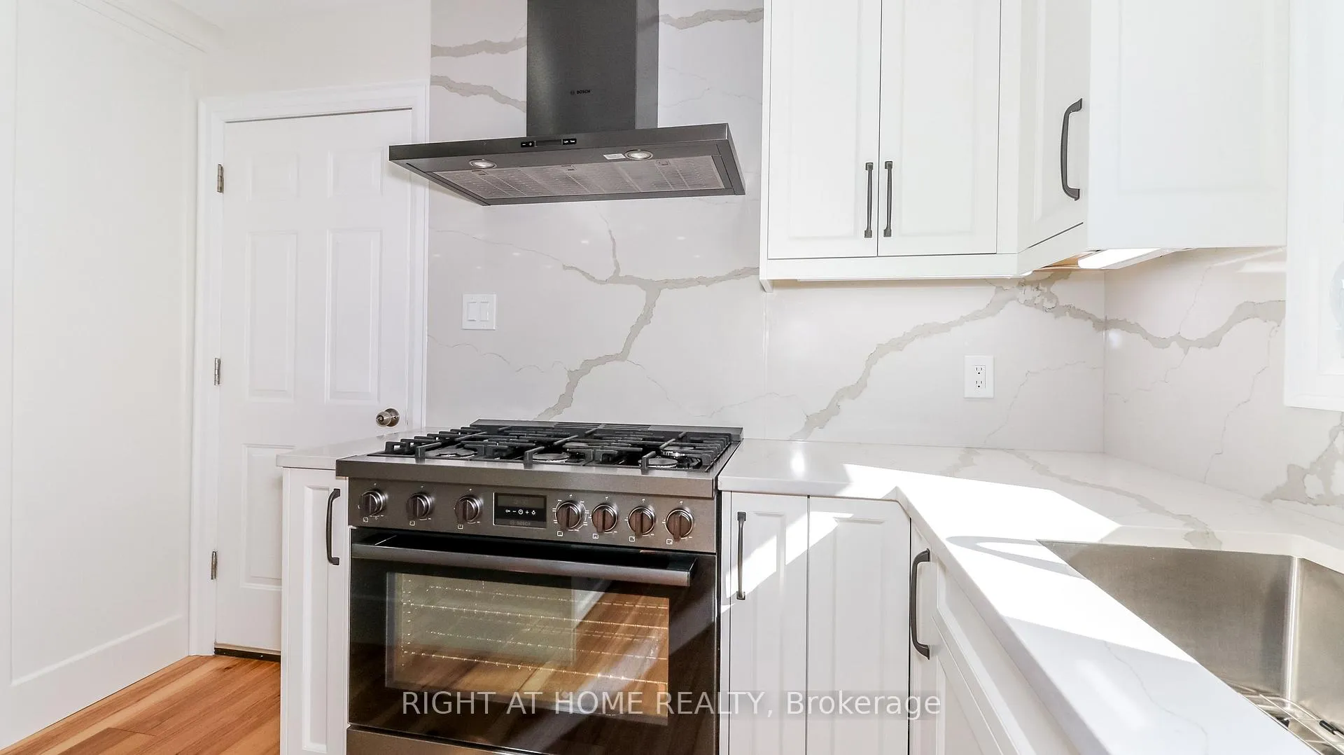 Photo 10 of 134 Switzer Street, Clearview, Rural Clearview — HOMEH