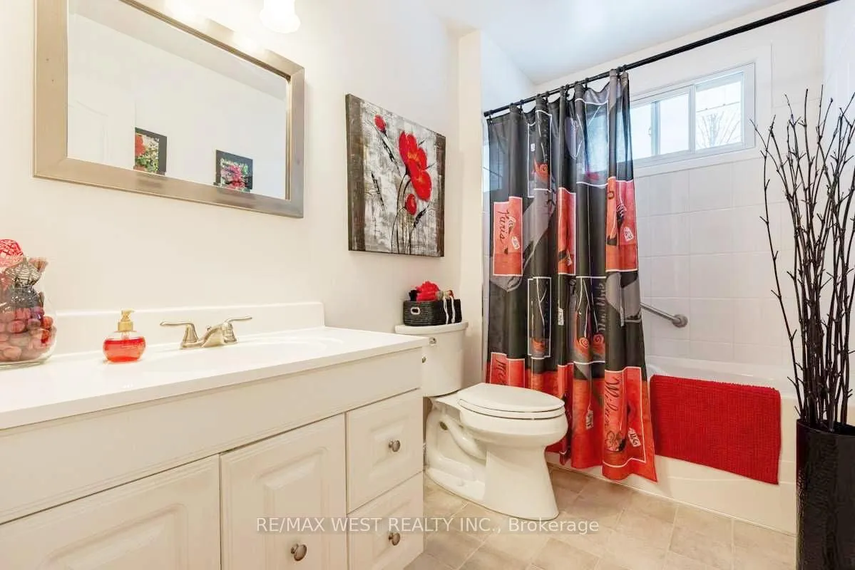 Photo 9 of 7570 Jubilee Drive, Niagara Falls, Marineland — HOMEH