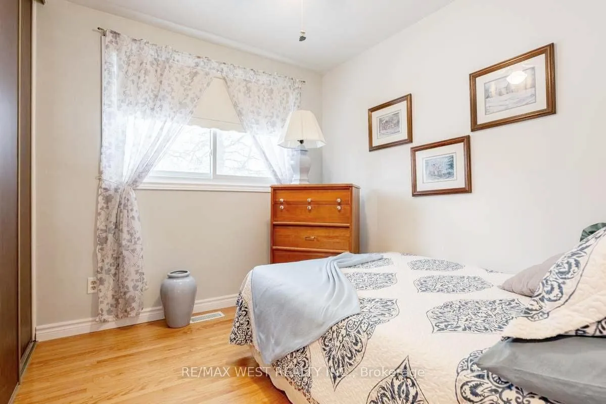 Photo 11 of 7570 Jubilee Drive, Niagara Falls, Marineland — HOMEH