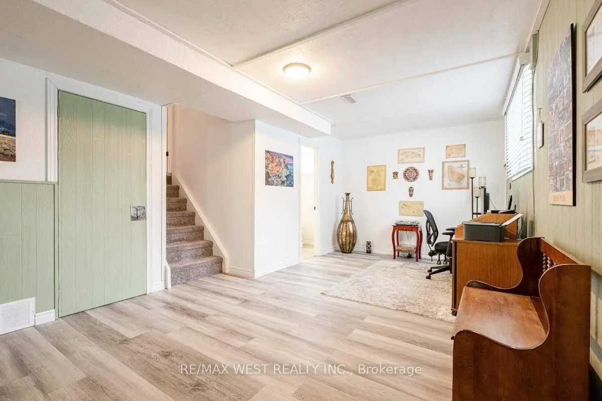 Photo 14 of 7570 Jubilee Drive, Niagara Falls, Marineland — HOMEH