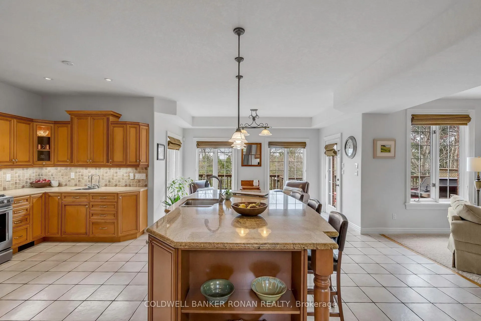 Photo 8 of 38 Tecumseth Heights Drive, New Tecumseth, Rural New Tecumseth — HOMEH