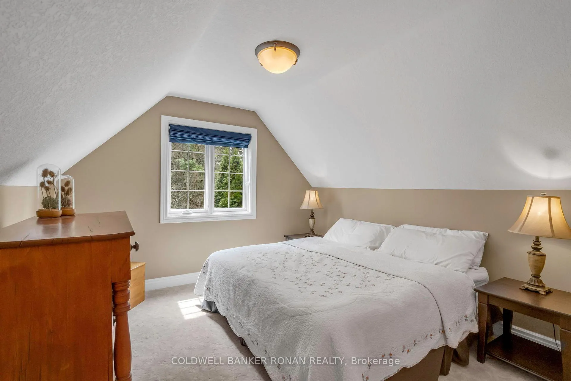 Photo 23 of 38 Tecumseth Heights Drive, New Tecumseth, Rural New Tecumseth — HOMEH