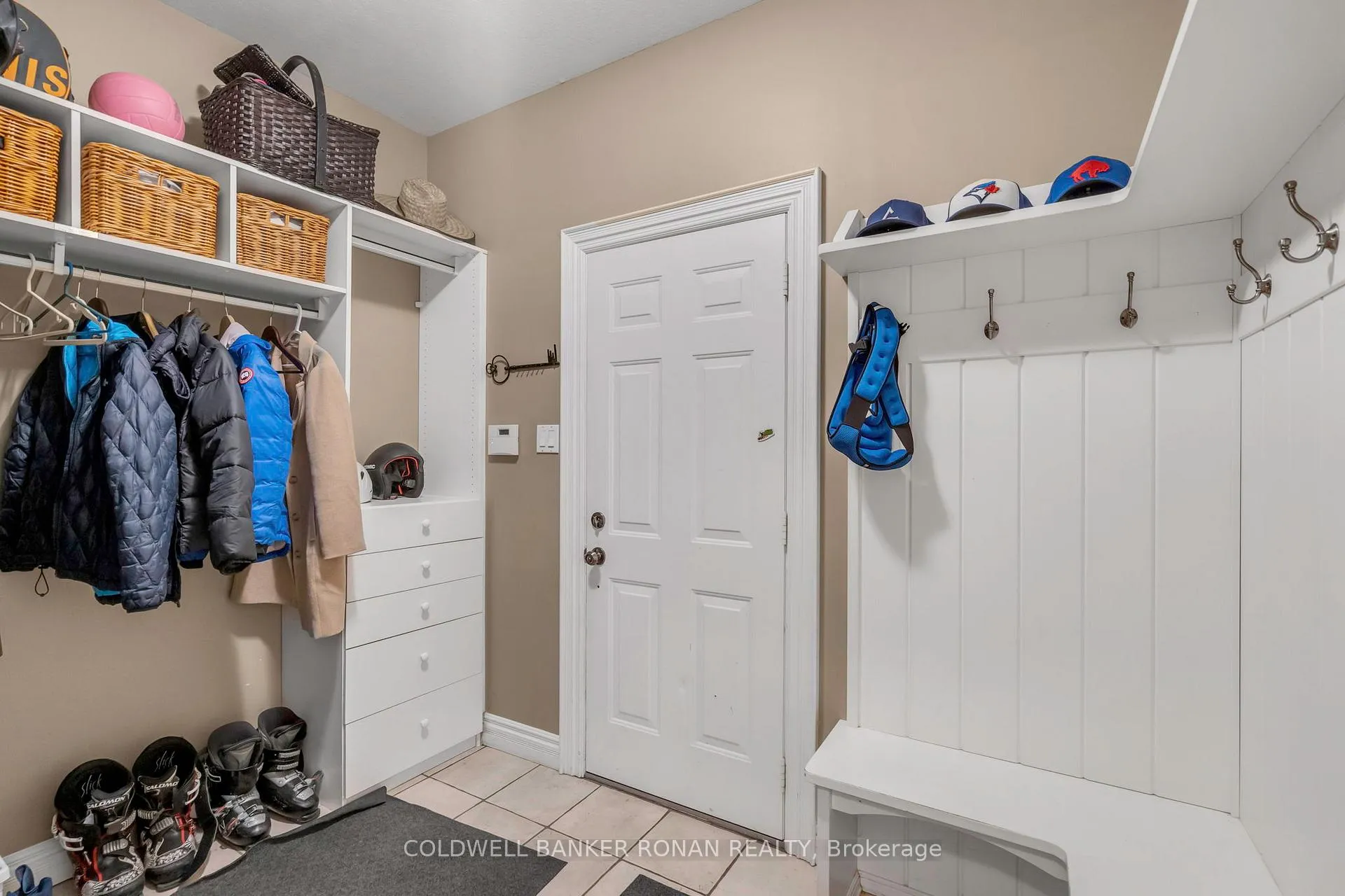 Photo 40 of 38 Tecumseth Heights Drive, New Tecumseth, Rural New Tecumseth — HOMEH
