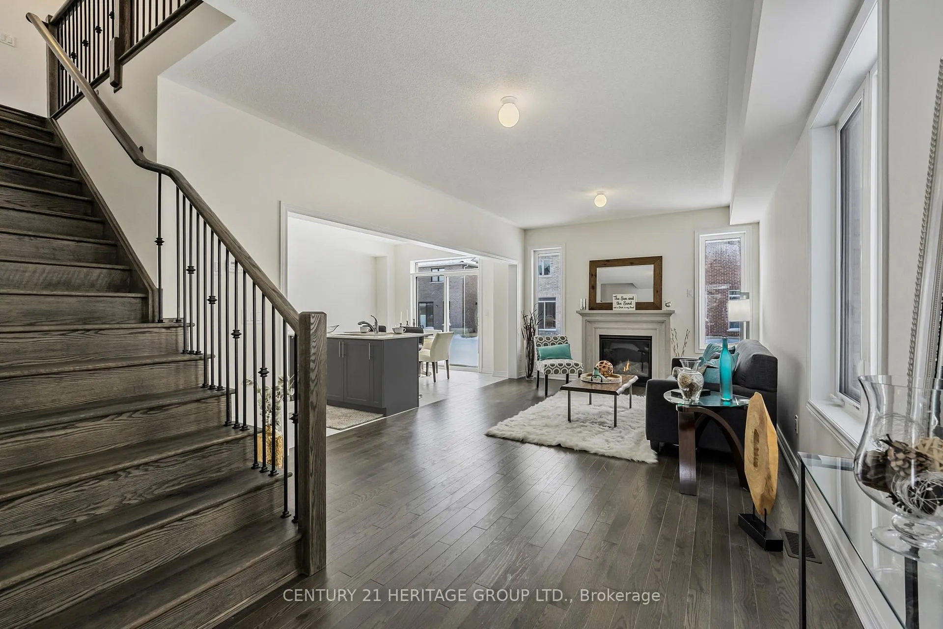 Photo 12 of 1303 Davis Loop, Innisfil, Lefroy — HOMEH