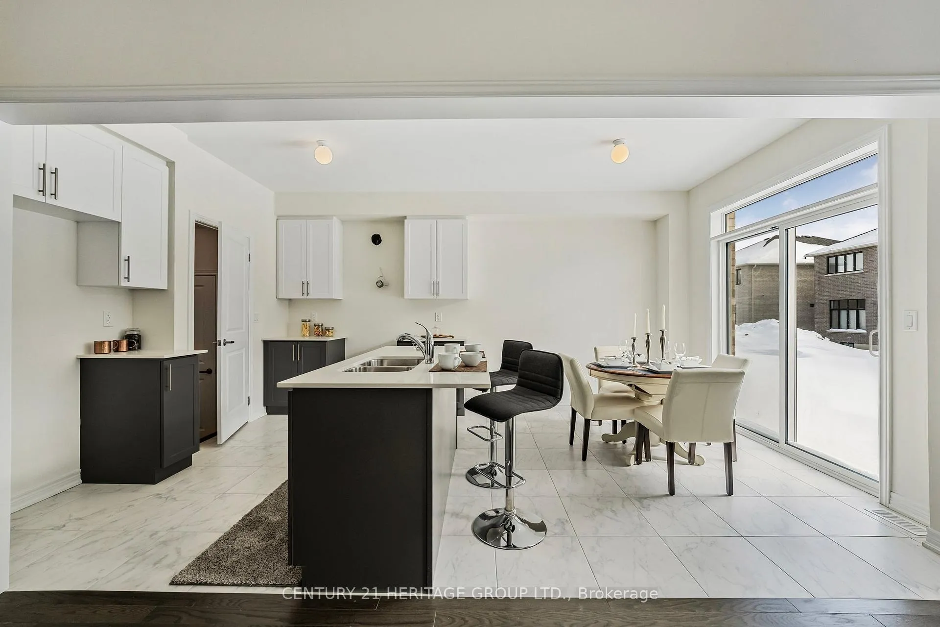 Photo 17 of 1303 Davis Loop, Innisfil, Lefroy — HOMEH