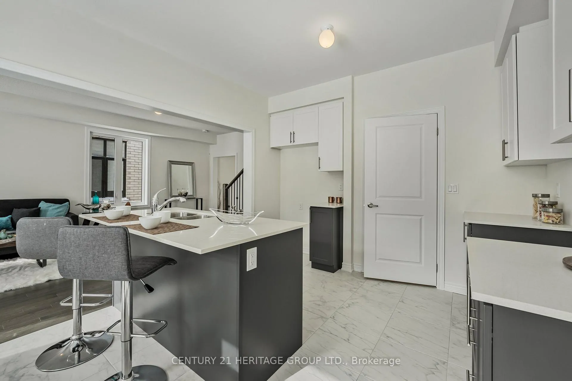 Photo 20 of 1303 Davis Loop, Innisfil, Lefroy — HOMEH