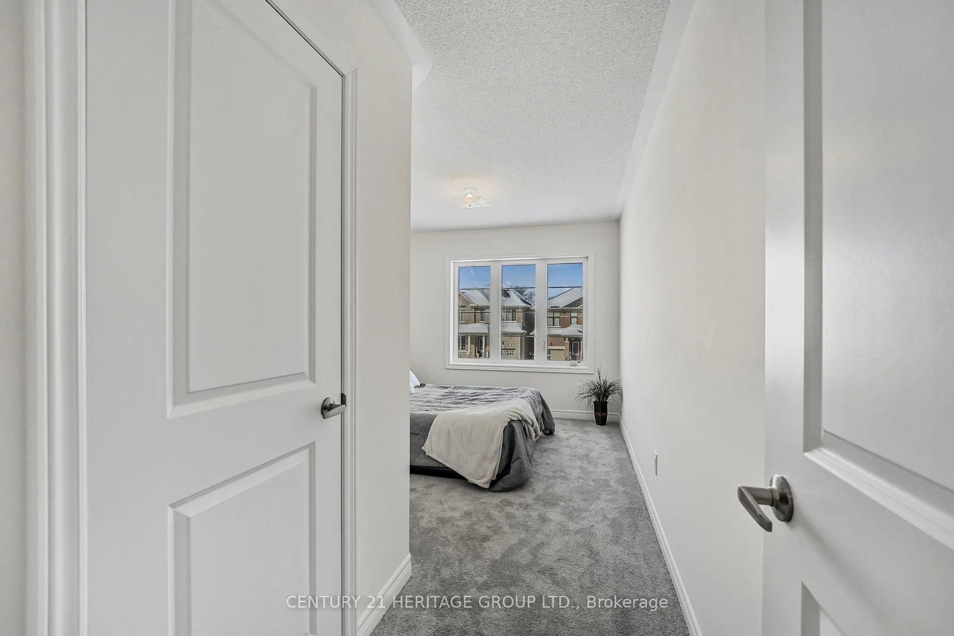 Photo 27 of 1303 Davis Loop, Innisfil, Lefroy — HOMEH