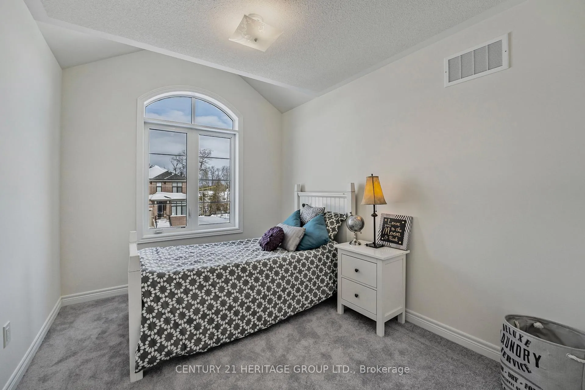Photo 40 of 1303 Davis Loop, Innisfil, Lefroy — HOMEH