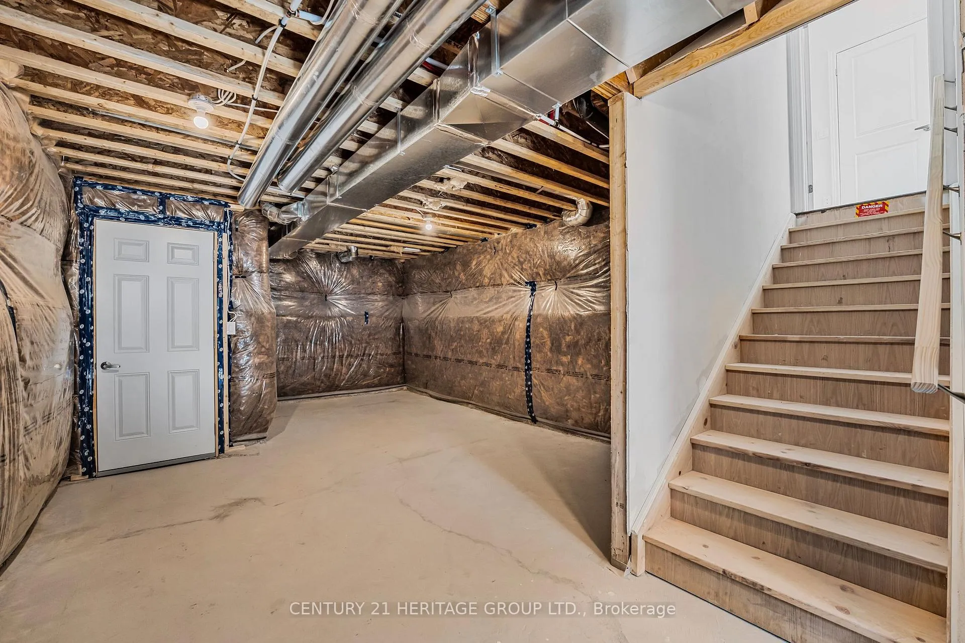 Photo 43 of 1303 Davis Loop, Innisfil, Lefroy — HOMEH