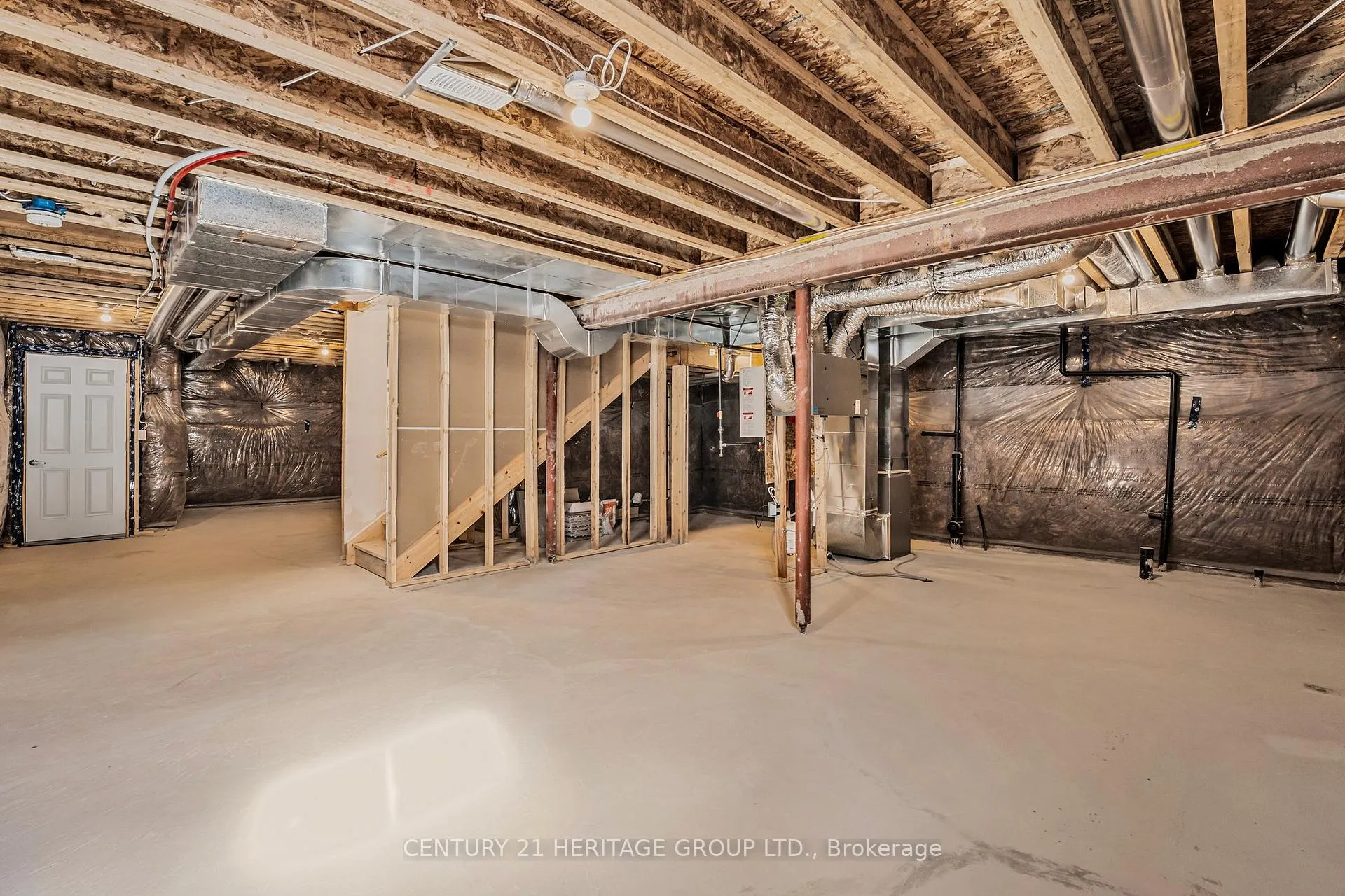 Photo 46 of 1303 Davis Loop, Innisfil, Lefroy — HOMEH