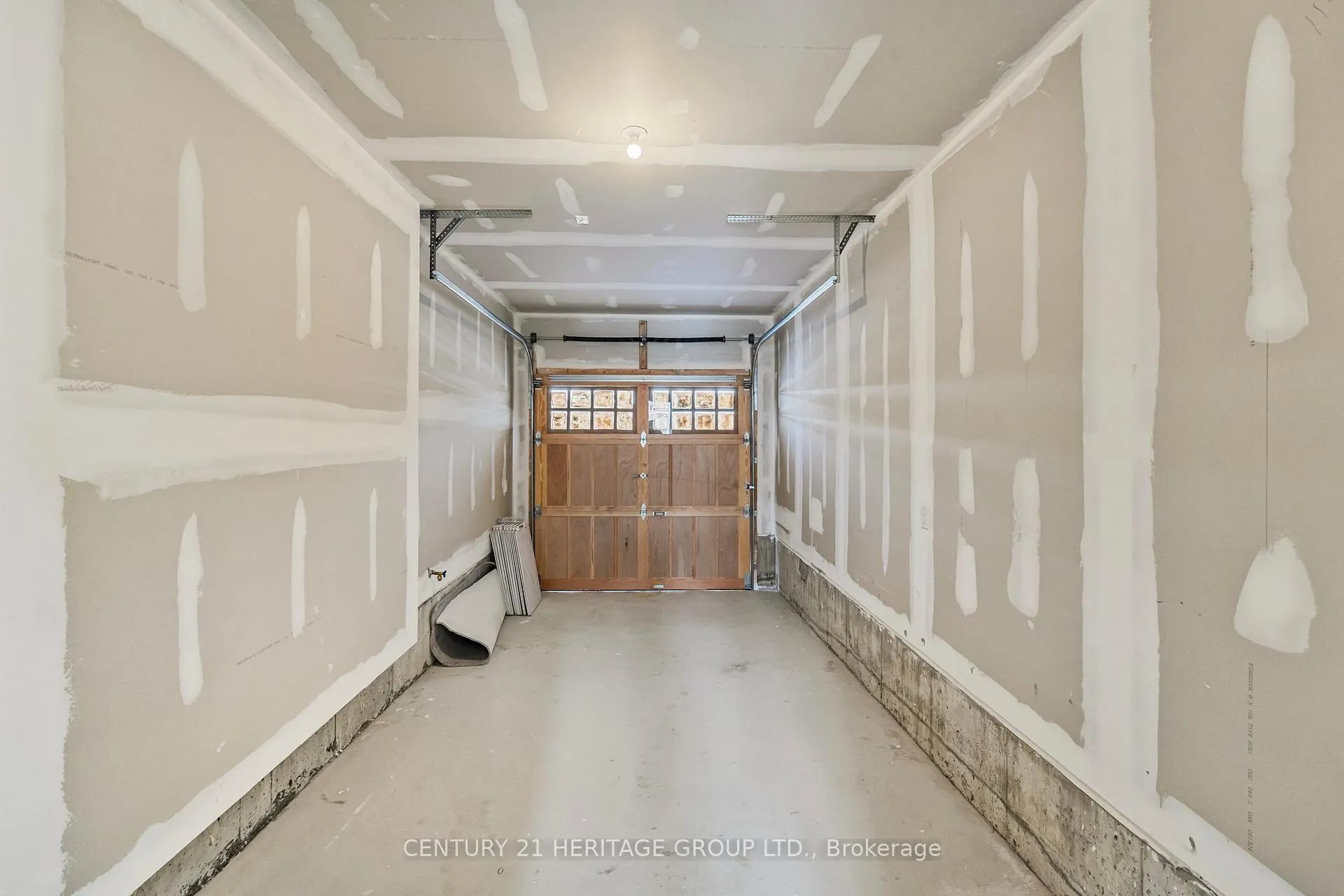 Photo 47 of 1303 Davis Loop, Innisfil, Lefroy — HOMEH
