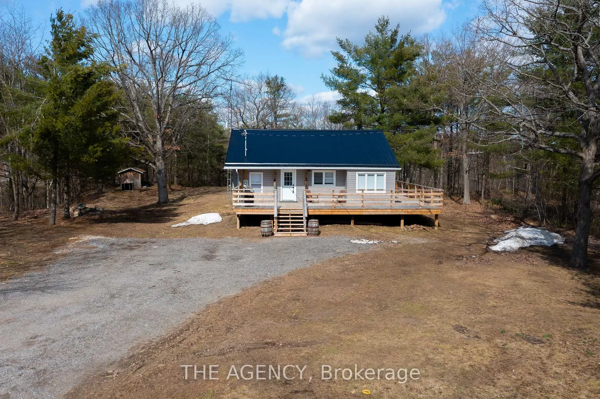 Front of 8025 County Road 169