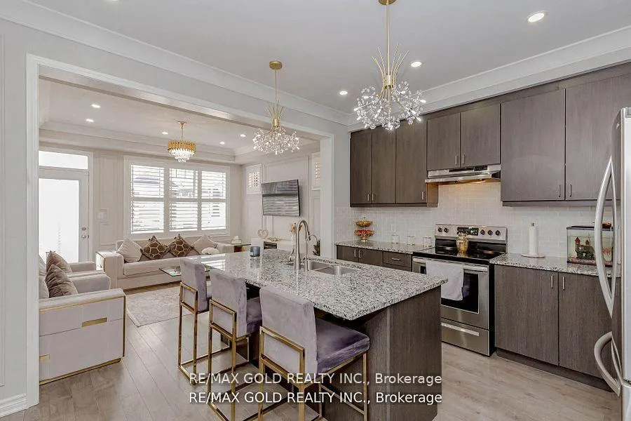 Photo 1 of 297 Equestrian Way, Cambridge, Hagey — HOMEH