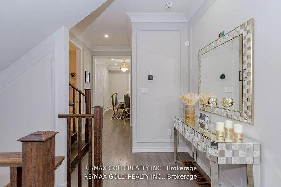 Photo 2 of 297 Equestrian Way, Cambridge, Hagey — HOMEH