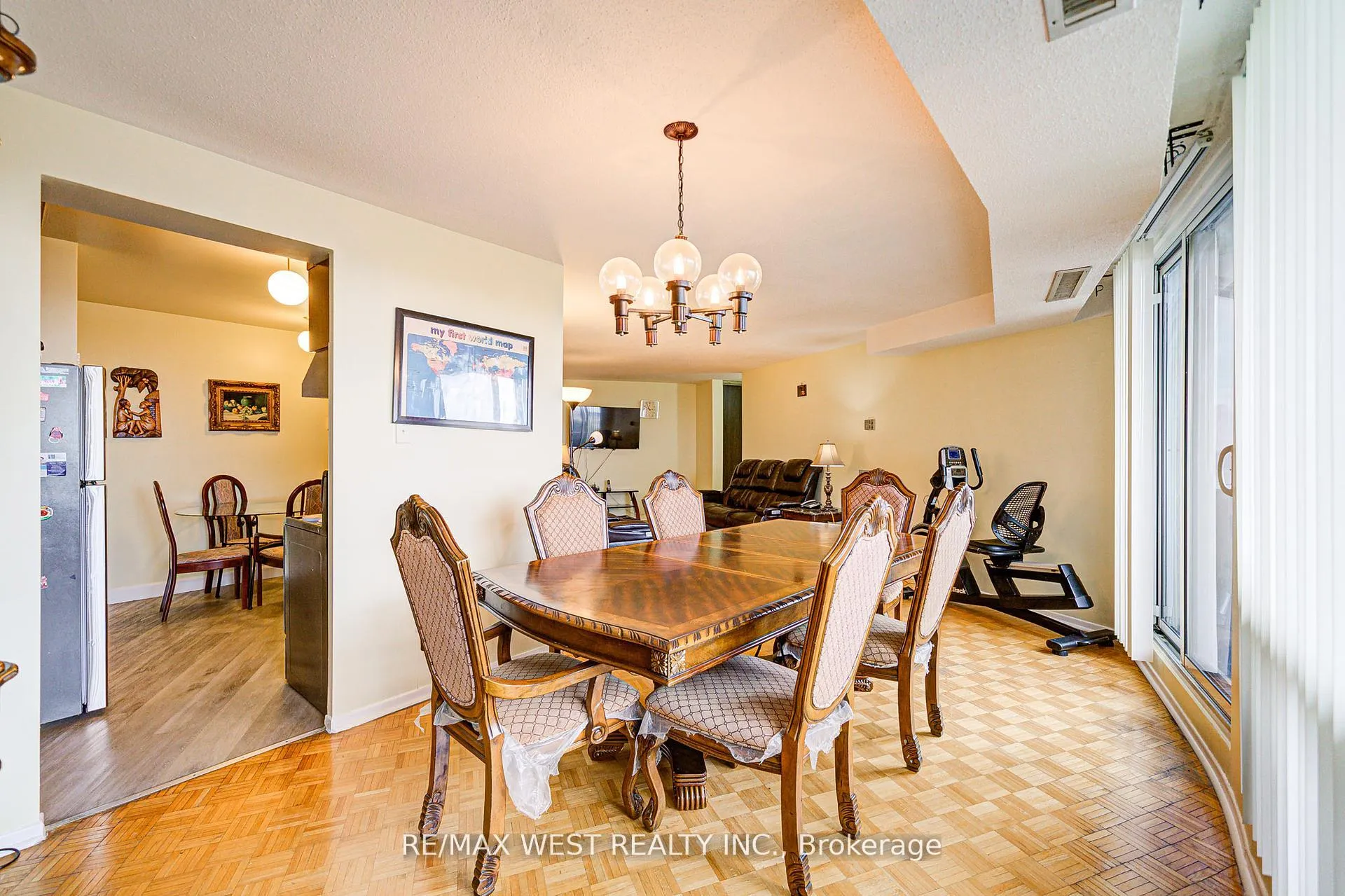 Photo 18 of Unit 906, 150 Neptune Drive, Toronto, Englemount-Lawrence — HOMEH