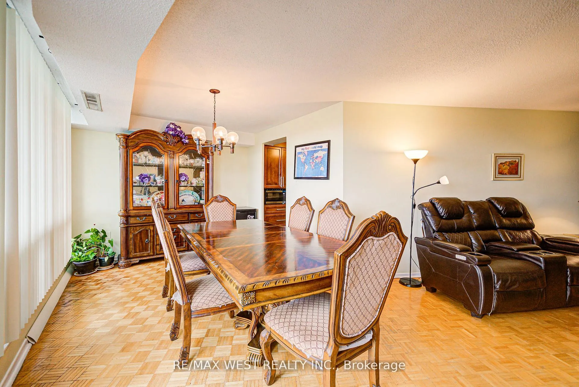 Photo 19 of Unit 906, 150 Neptune Drive, Toronto, Englemount-Lawrence — HOMEH