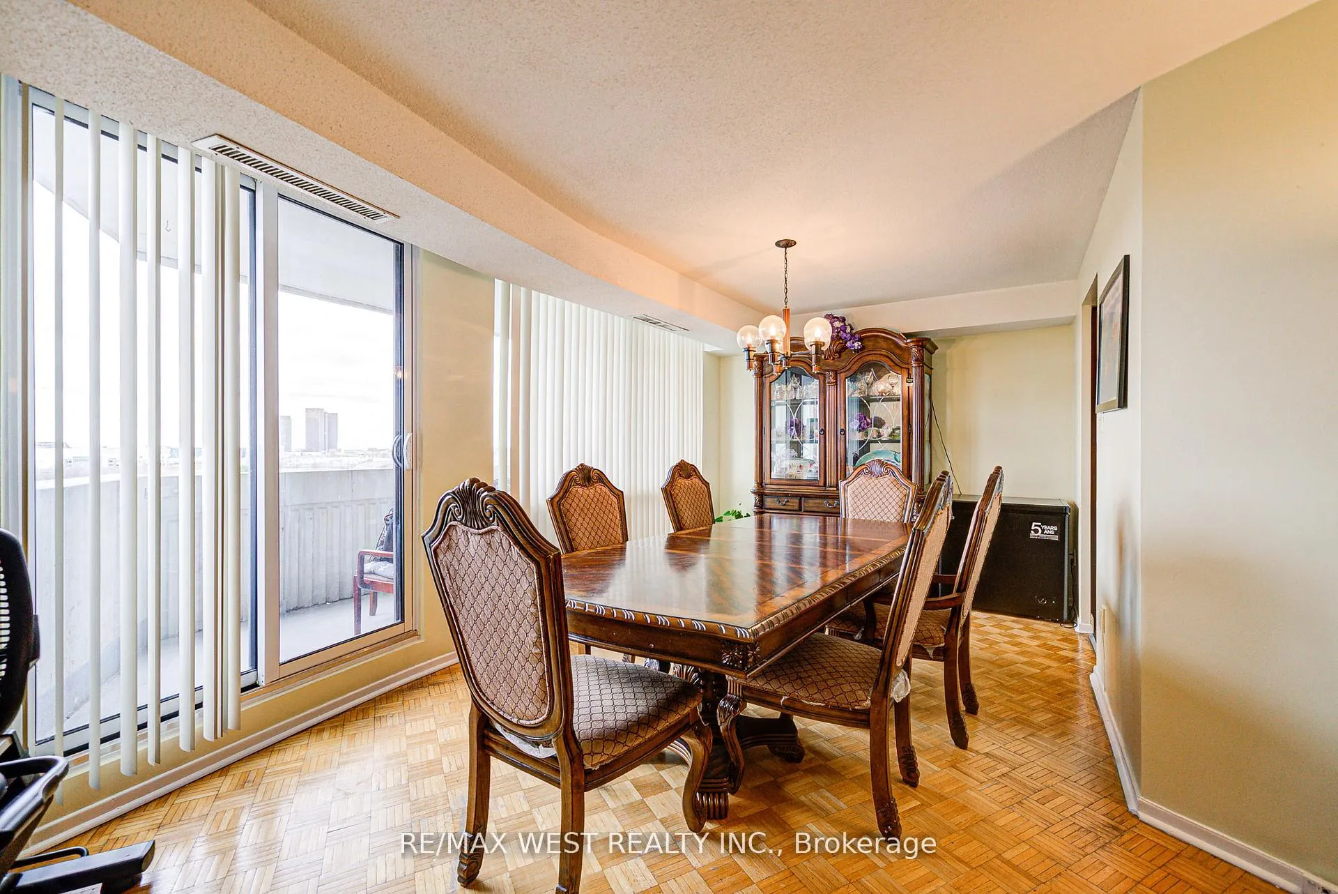 Photo 21 of Unit 906, 150 Neptune Drive, Toronto, Englemount-Lawrence — HOMEH