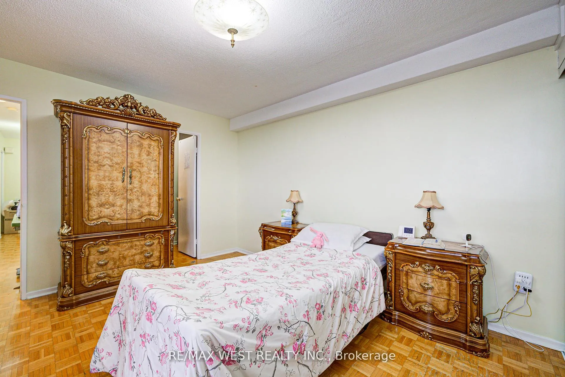 Photo 27 of Unit 906, 150 Neptune Drive, Toronto, Englemount-Lawrence — HOMEH