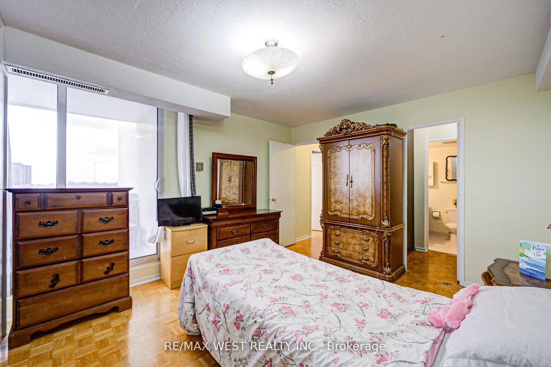 Photo 28 of Unit 906, 150 Neptune Drive, Toronto, Englemount-Lawrence — HOMEH
