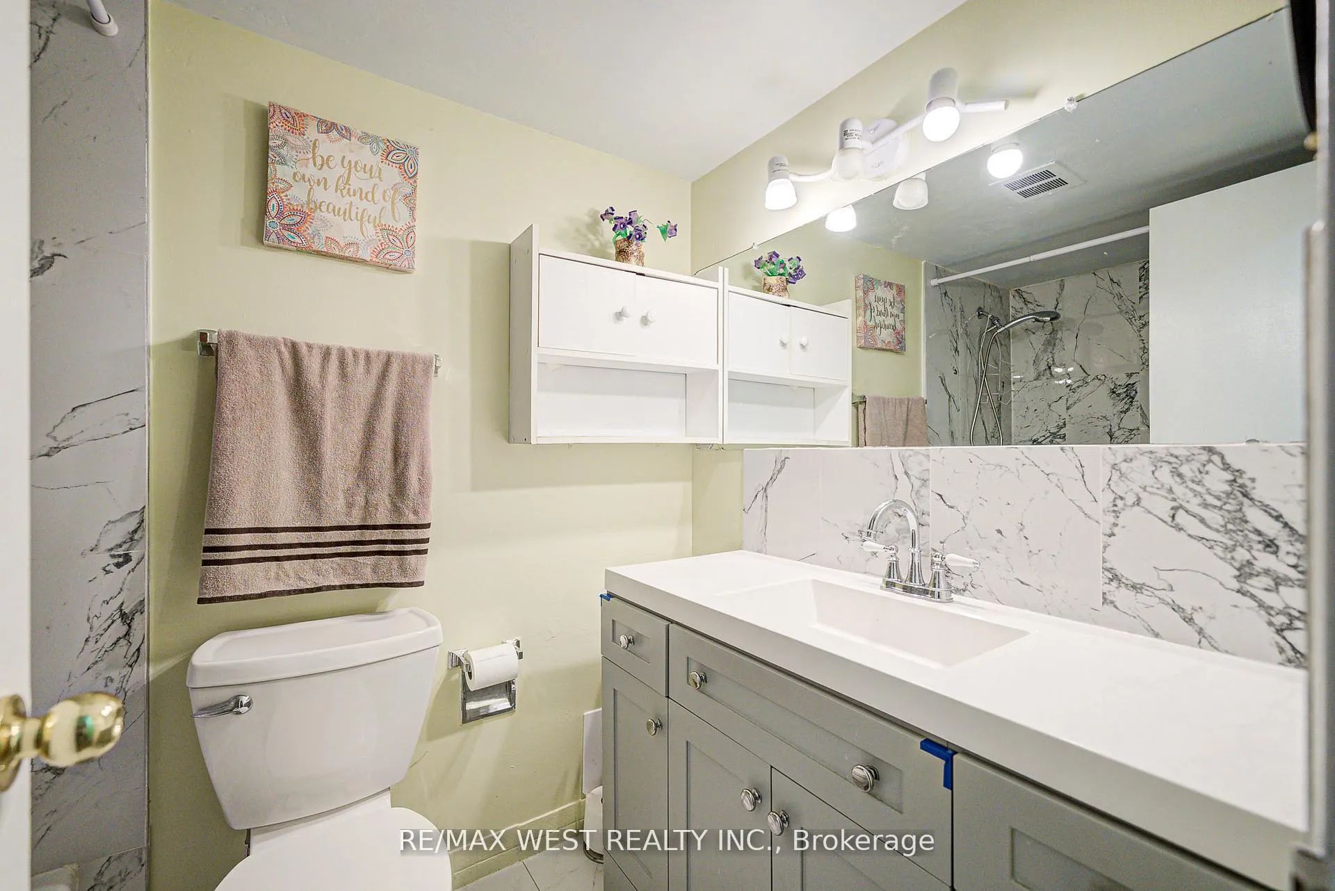 Photo 38 of Unit 906, 150 Neptune Drive, Toronto, Englemount-Lawrence — HOMEH