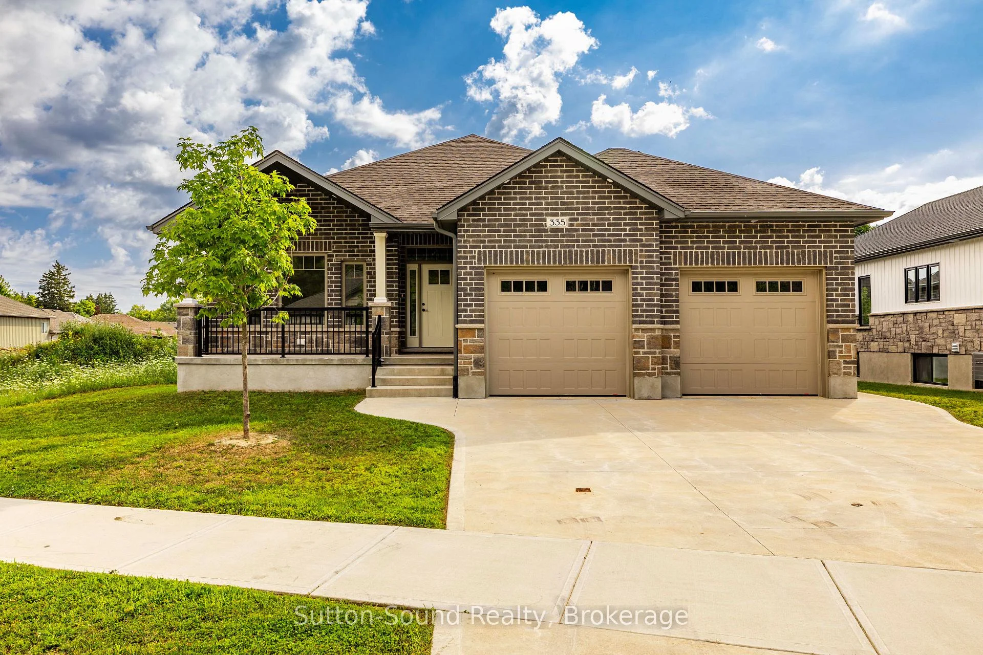 Photo of 335 6th Avenue W