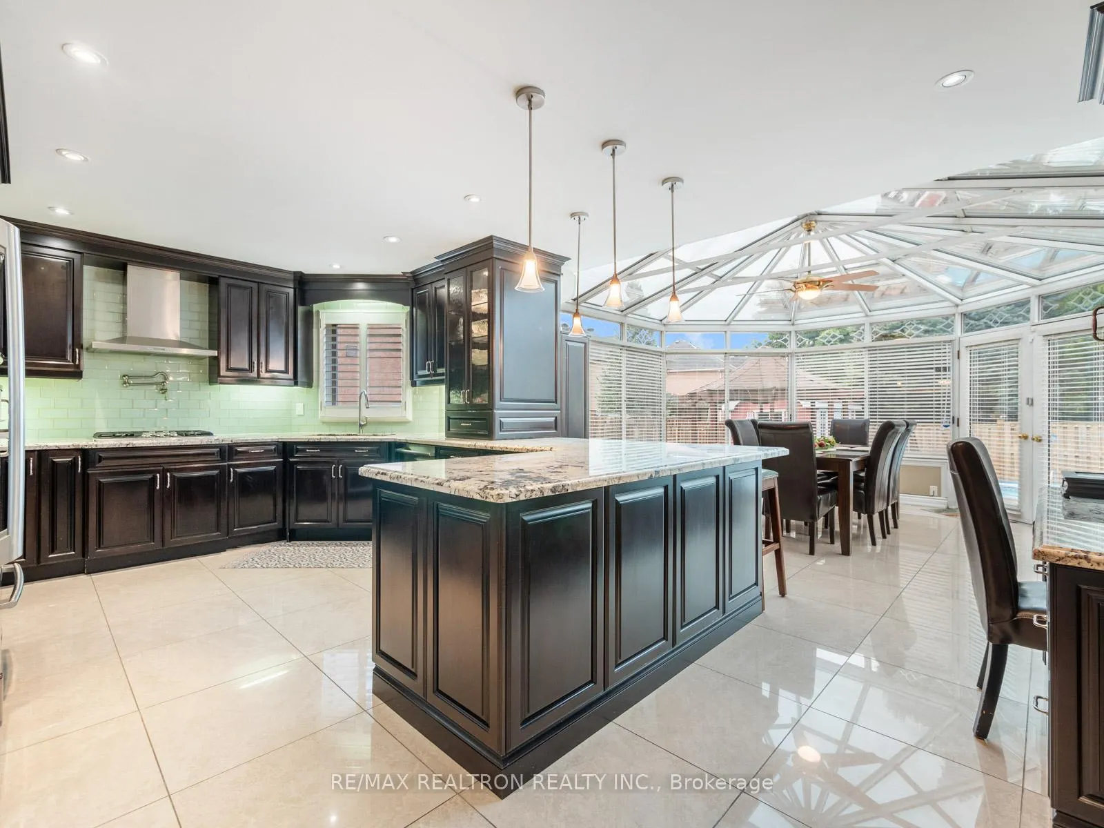 Photo 5 of 123 Hammerstone Crescent, Vaughan, Beverley Glen — HOMEH