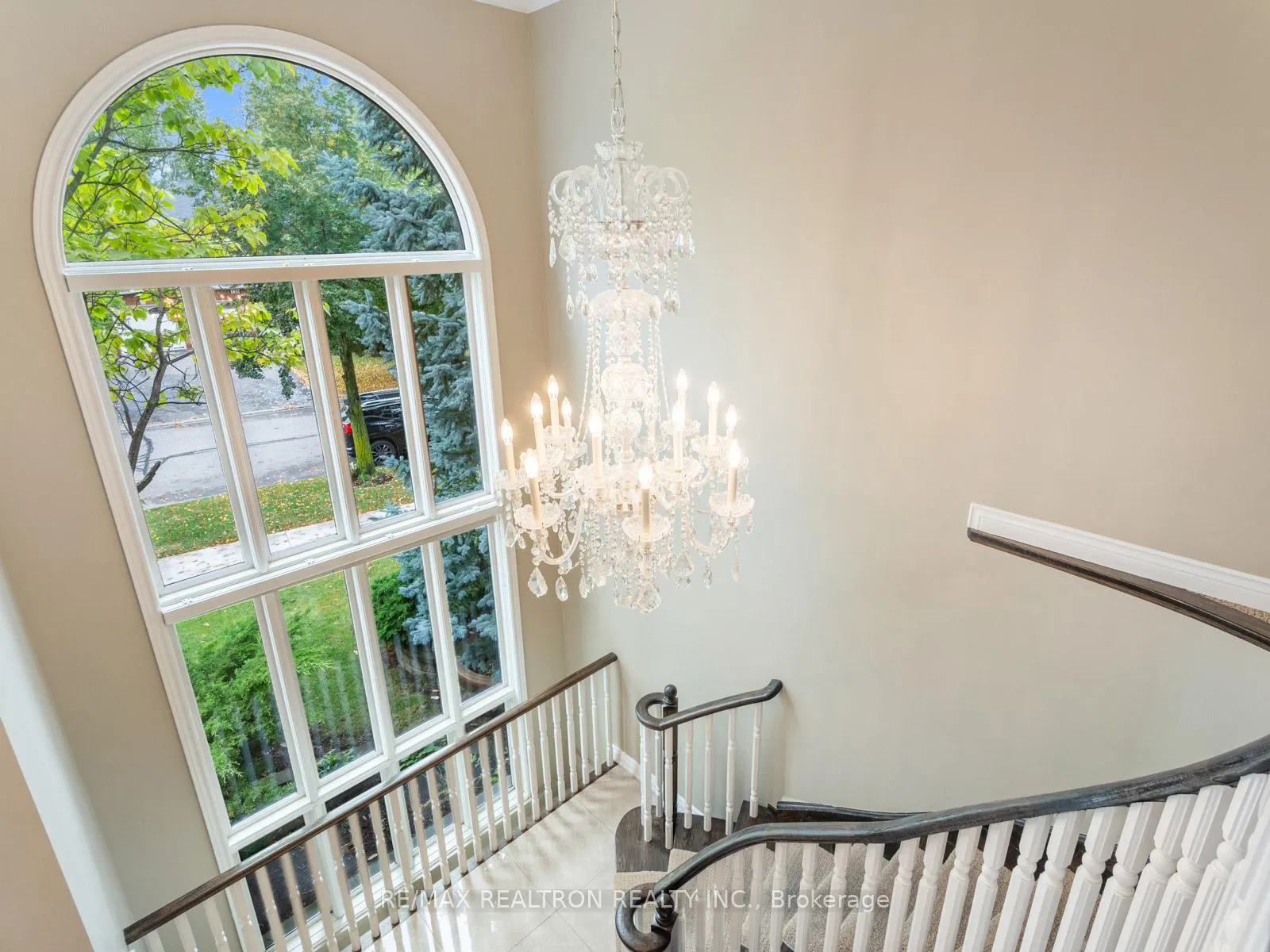 Photo 16 of 123 Hammerstone Crescent, Vaughan, Beverley Glen — HOMEH