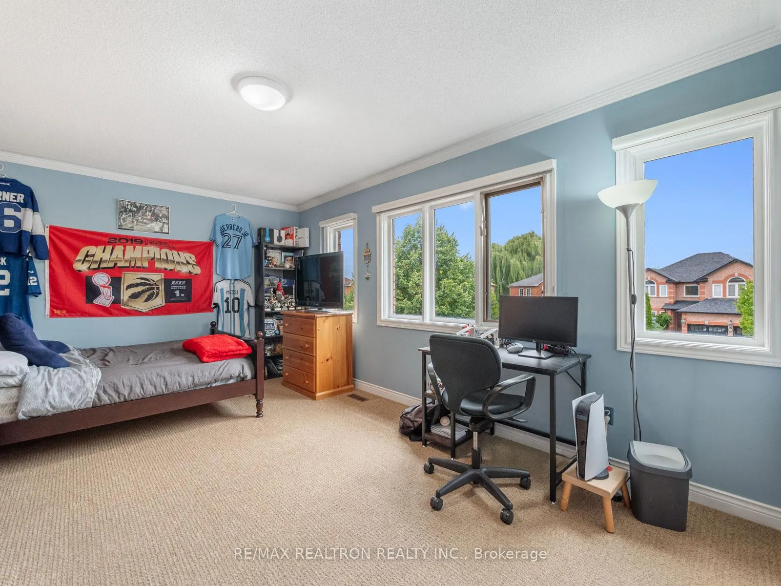 Photo 18 of 123 Hammerstone Crescent, Vaughan, Beverley Glen — HOMEH