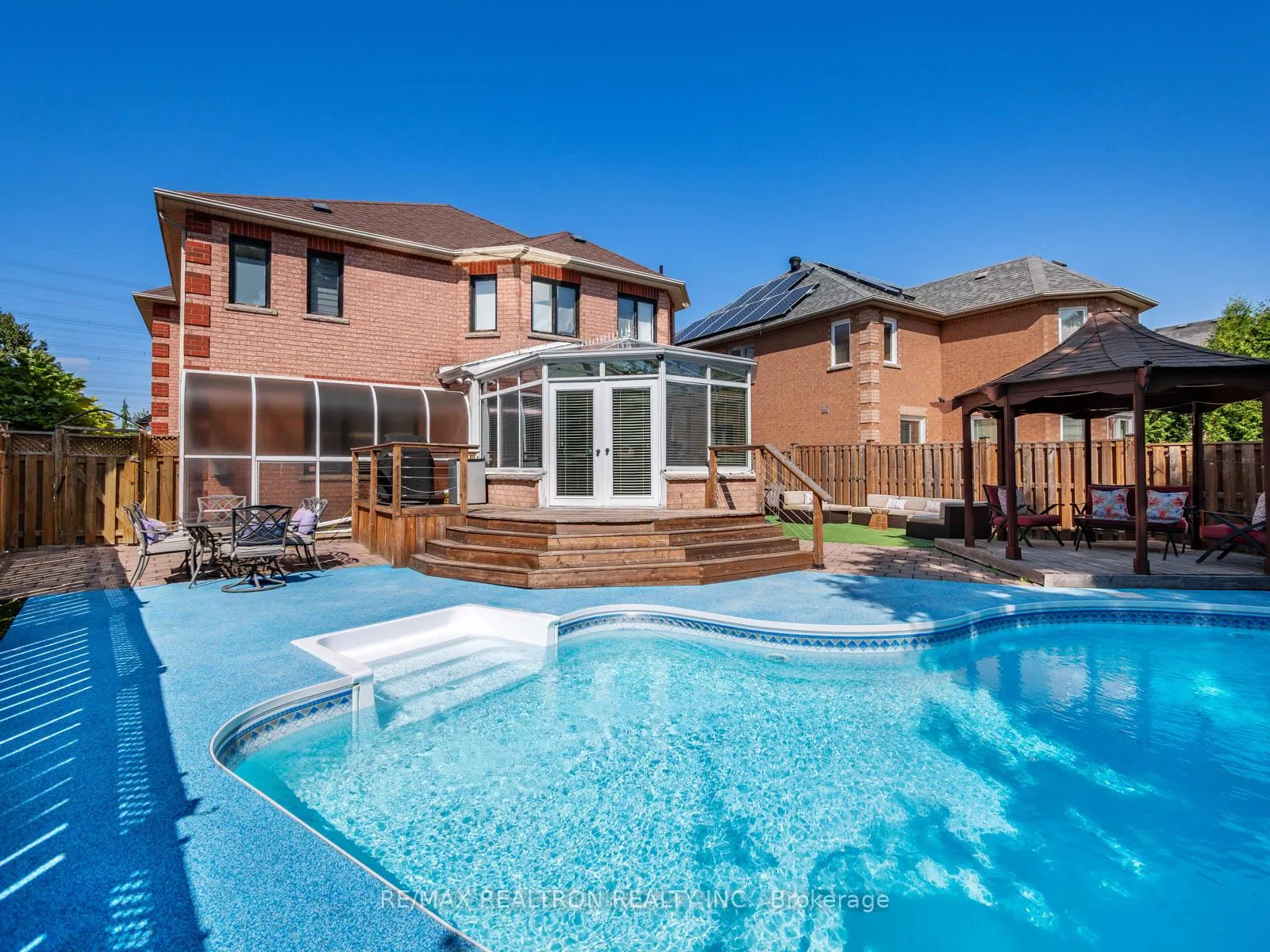 Photo 29 of 123 Hammerstone Crescent, Vaughan, Beverley Glen — HOMEH