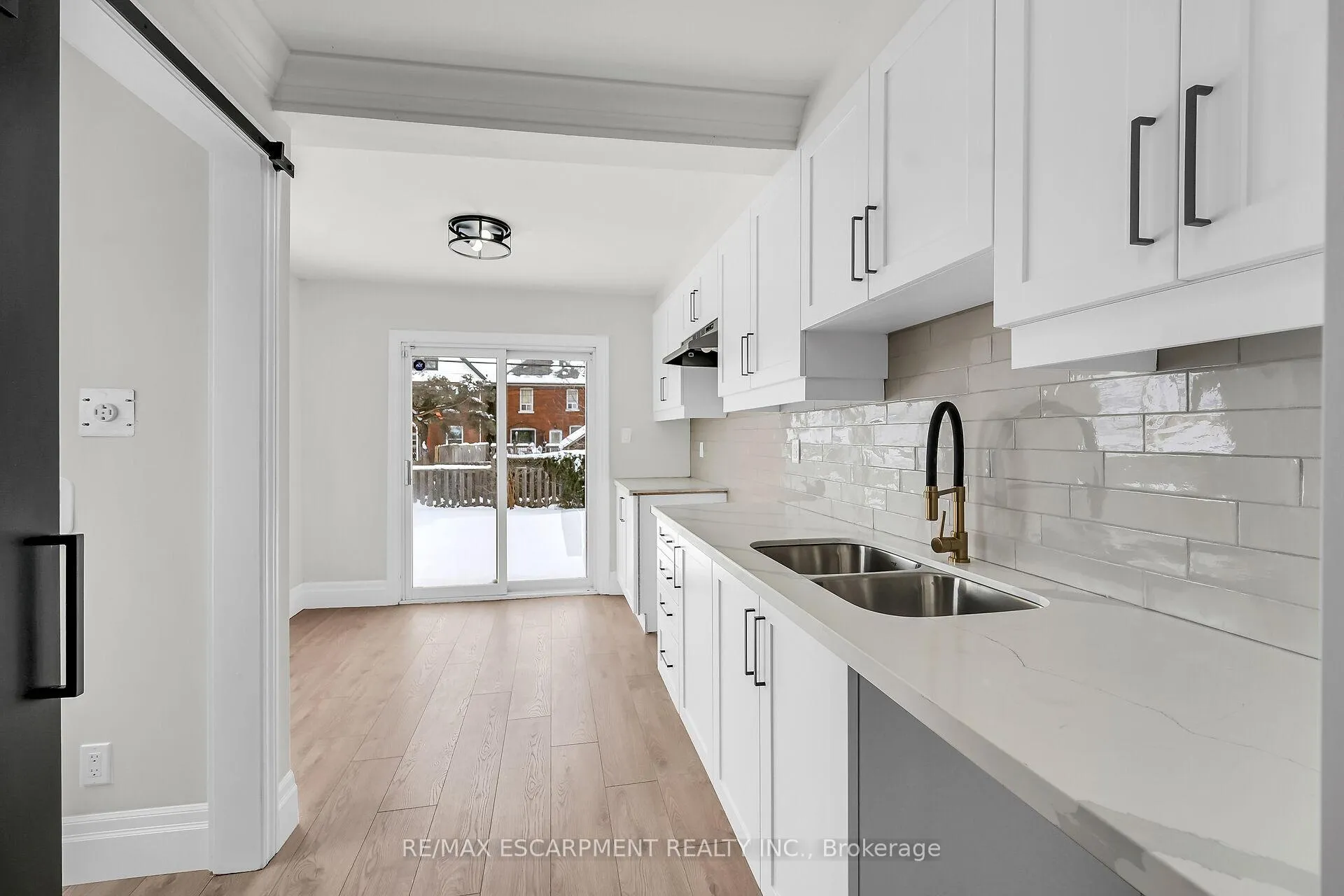 Photo 14 of 117 Rosslyn Avenue N, Hamilton, Crown Point — HOMEH