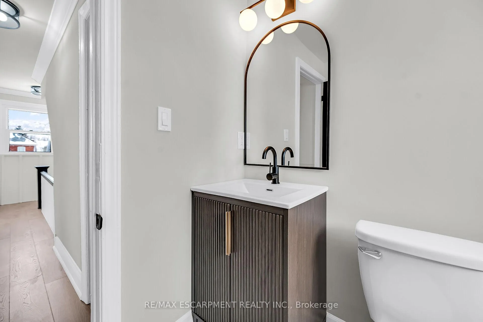 Photo 27 of 117 Rosslyn Avenue N, Hamilton, Crown Point — HOMEH