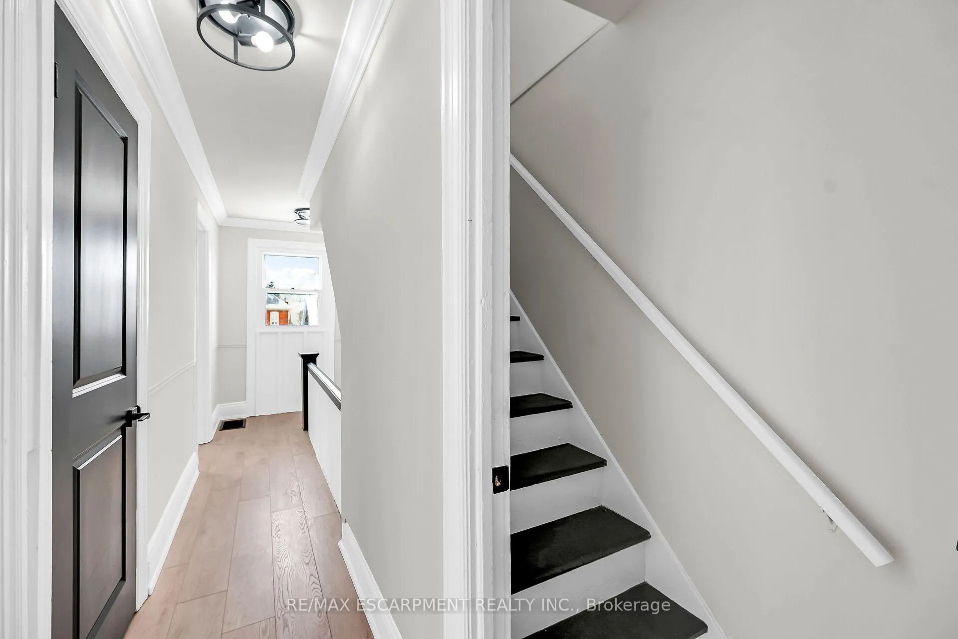 Photo 28 of 117 Rosslyn Avenue N, Hamilton, Crown Point — HOMEH