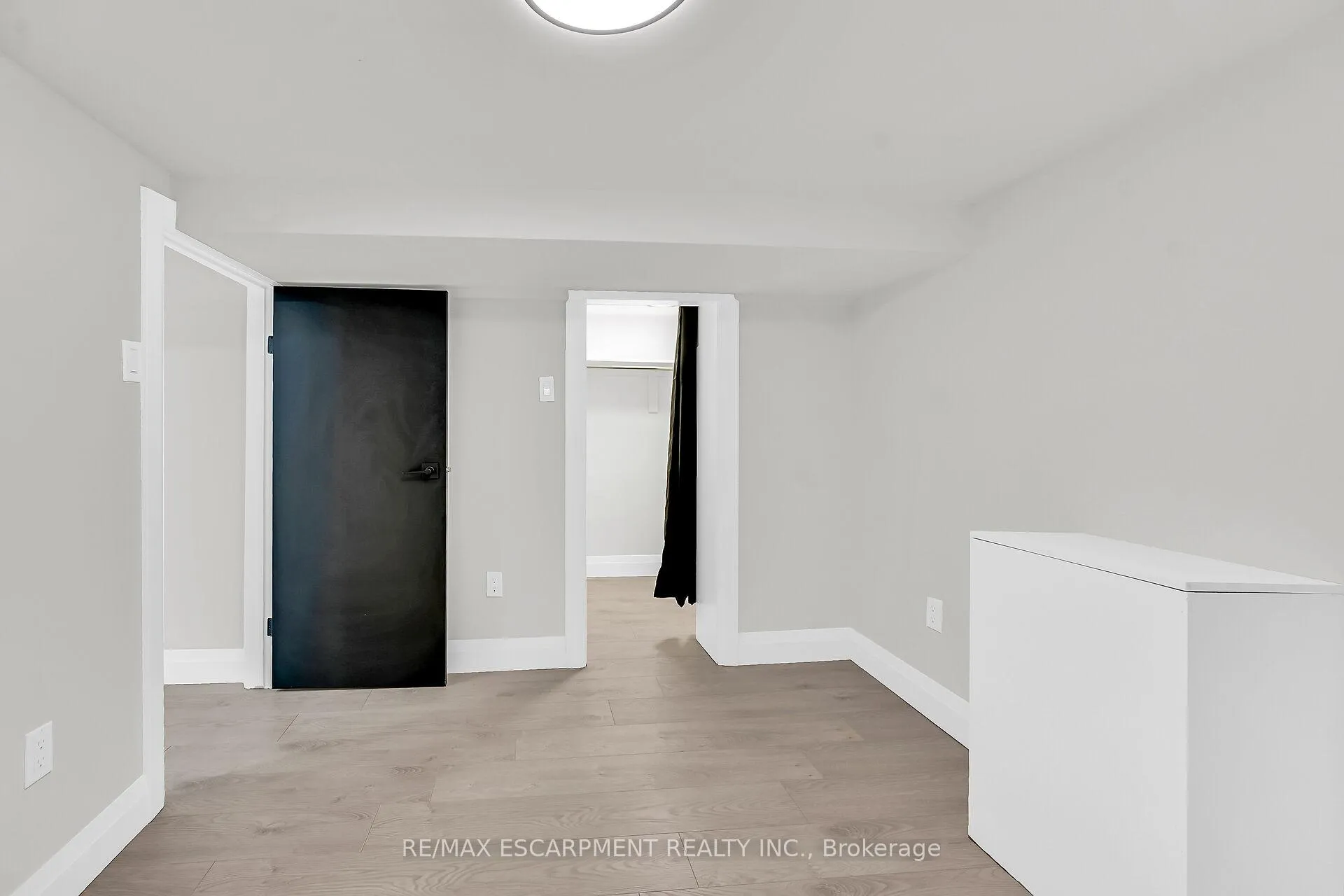 Photo 44 of 117 Rosslyn Avenue N, Hamilton, Crown Point — HOMEH