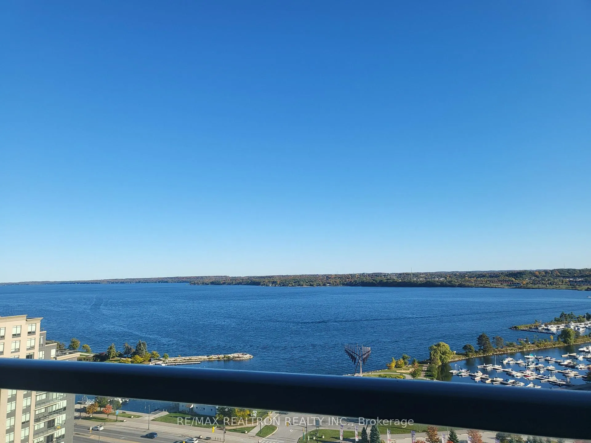 Photo 1 of Unit 1509, 39 Mary Street, Barrie, City Centre — HOMEH