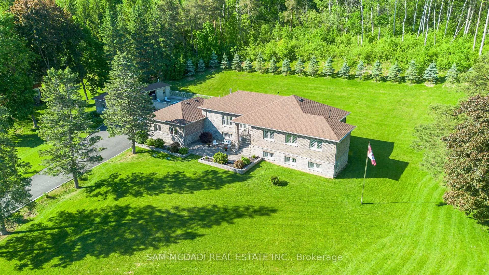 Photo 1 of 395 King Street E, Caledon, Bolton North — HOMEH
