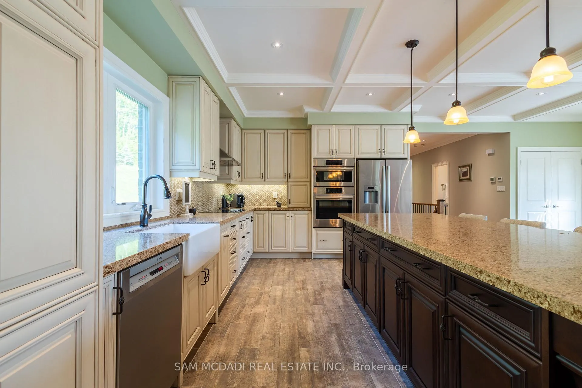 Photo 14 of 395 King Street E, Caledon, Bolton North — HOMEH