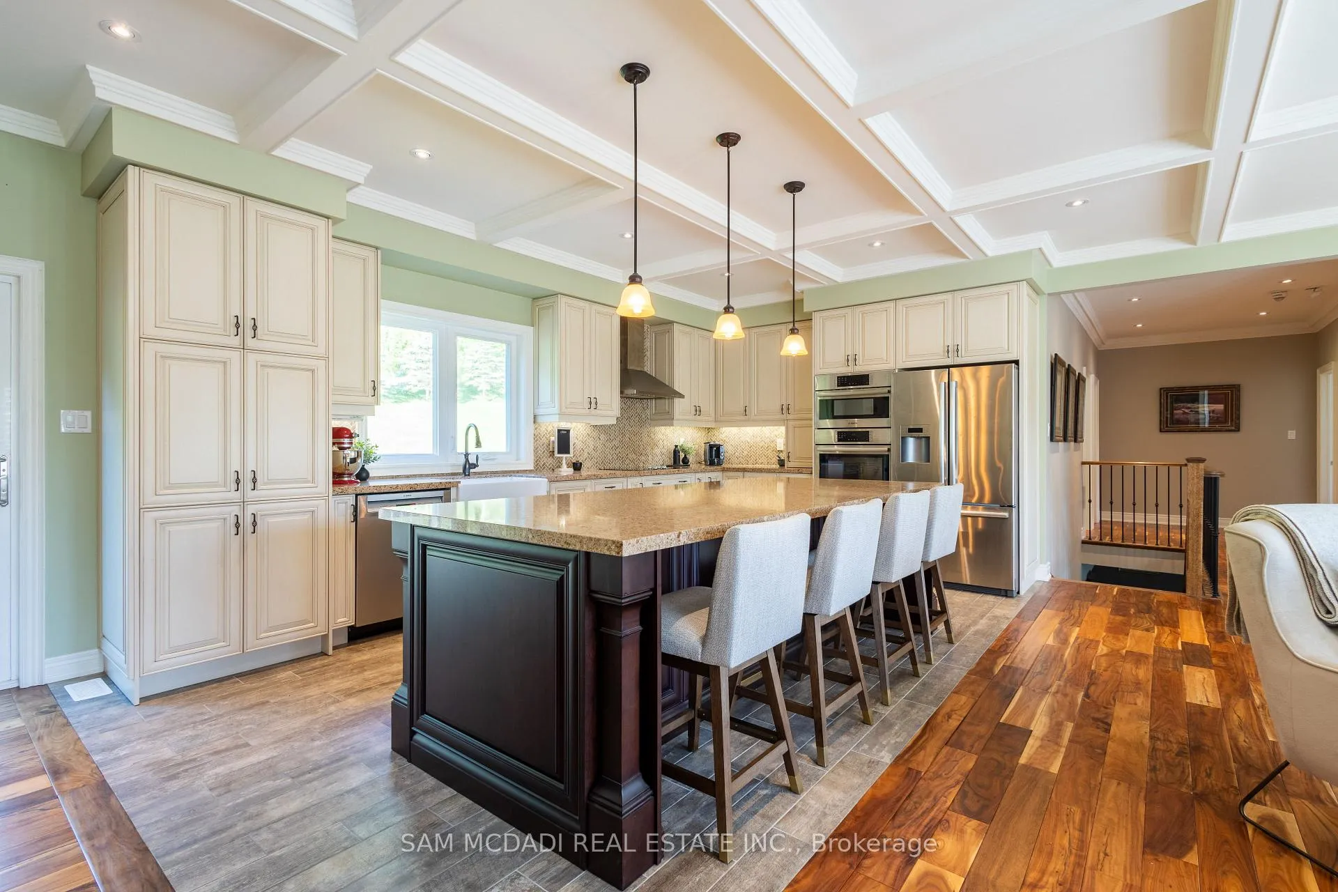 Photo 15 of 395 King Street E, Caledon, Bolton North — HOMEH
