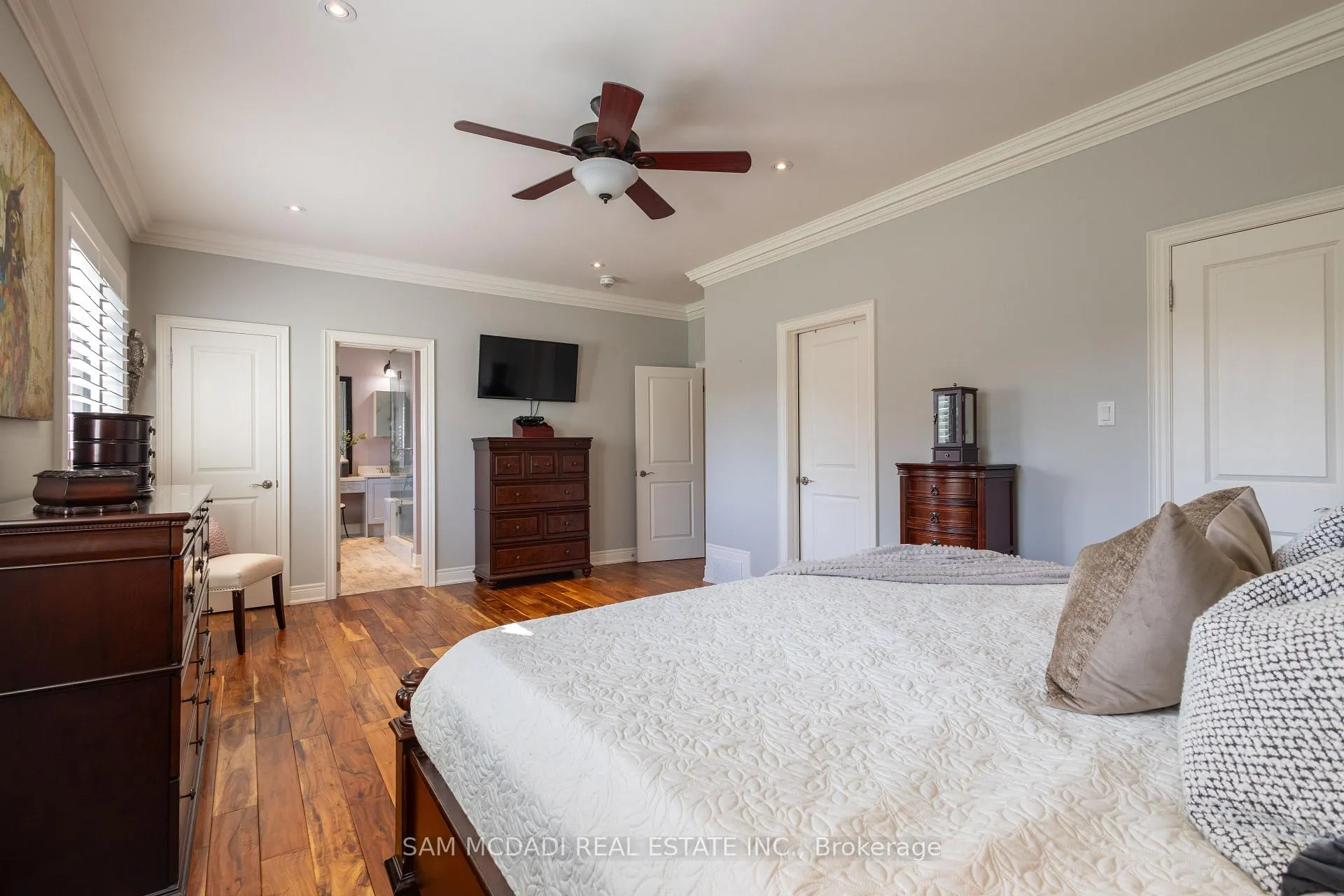 Photo 19 of 395 King Street E, Caledon, Bolton North — HOMEH