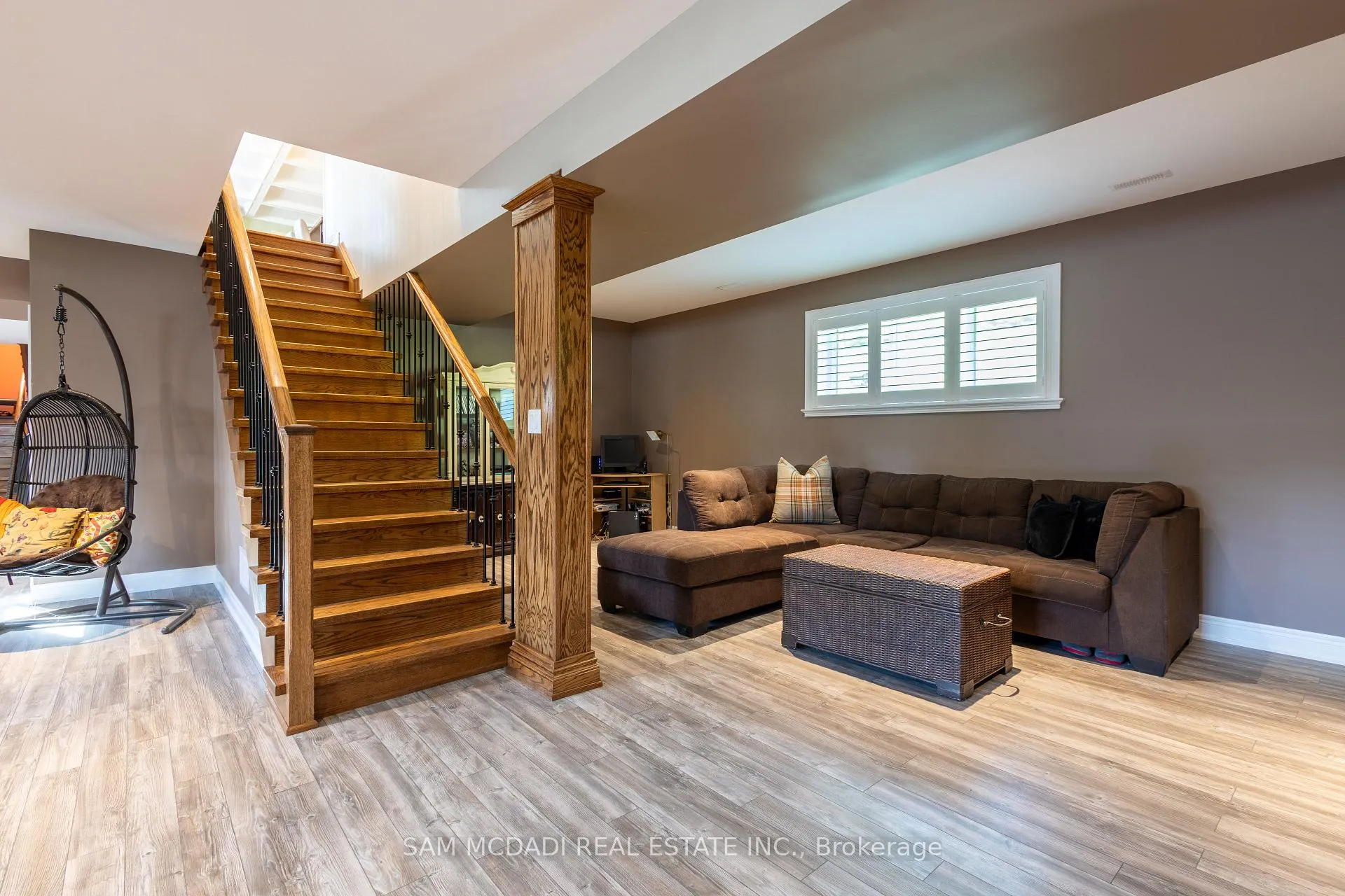 Photo 26 of 395 King Street E, Caledon, Bolton North — HOMEH