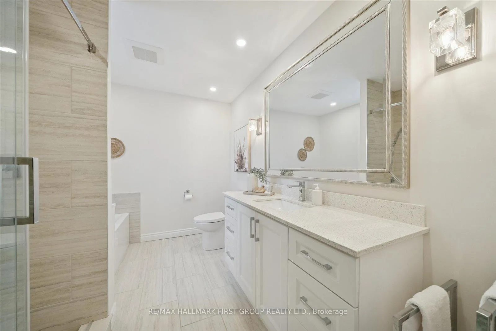 Photo 18 of 32 Forest Heights Street, Whitby, Pringle Creek — HOMEH