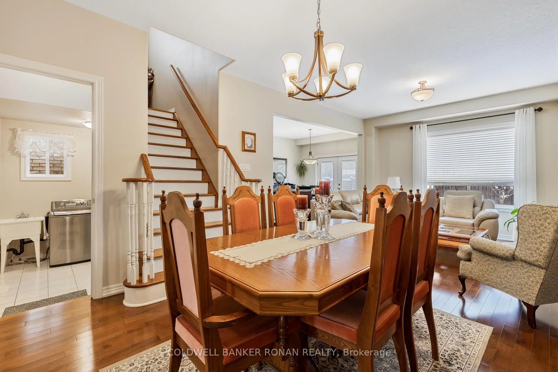 Photo 3 of 44 McMulkin Street, New Tecumseth, Alliston — HOMEH