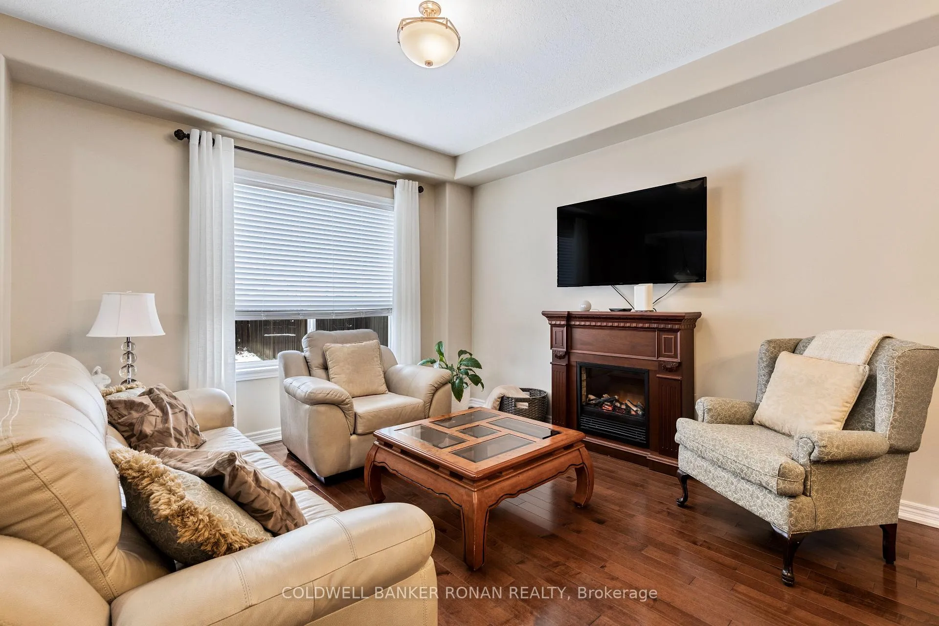 Photo 4 of 44 McMulkin Street, New Tecumseth, Alliston — HOMEH