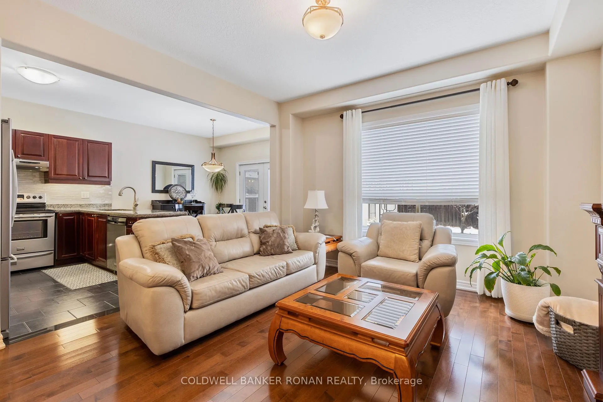 Photo 5 of 44 McMulkin Street, New Tecumseth, Alliston — HOMEH