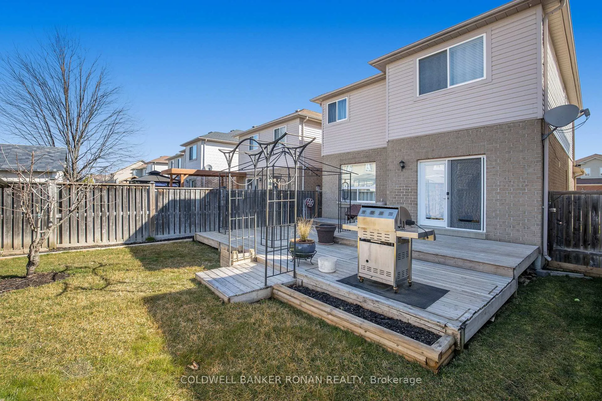 Photo 29 of 44 McMulkin Street, New Tecumseth, Alliston — HOMEH