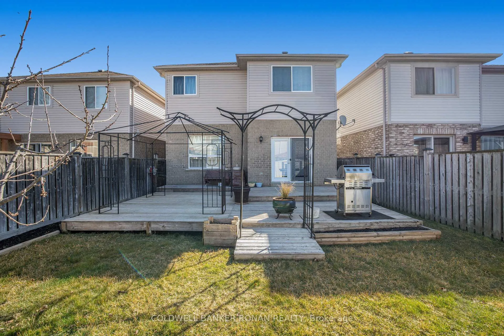 Photo 30 of 44 McMulkin Street, New Tecumseth, Alliston — HOMEH