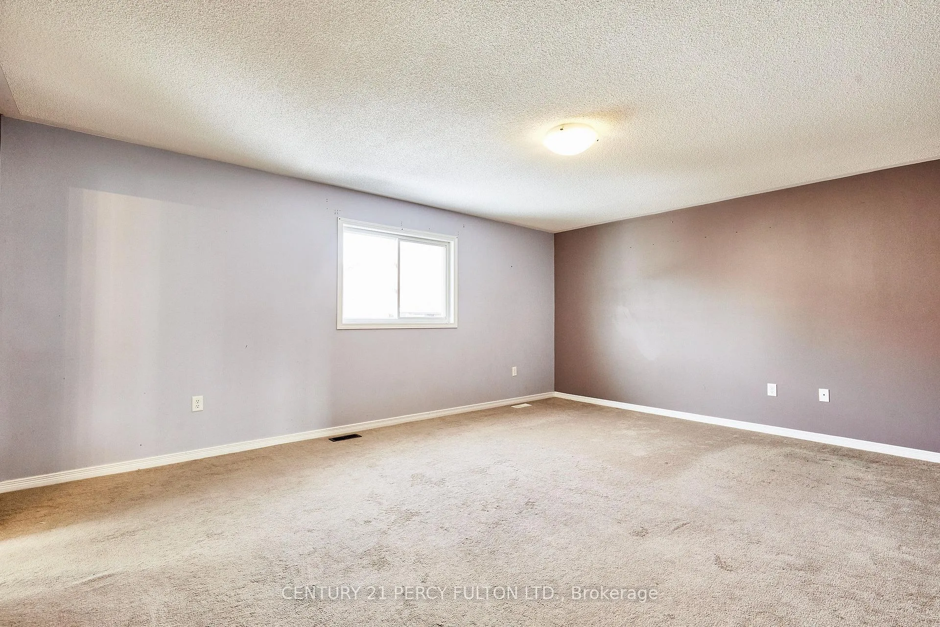 Photo 25 of 91 Laprade Square, Clarington, Bowmanville — HOMEH