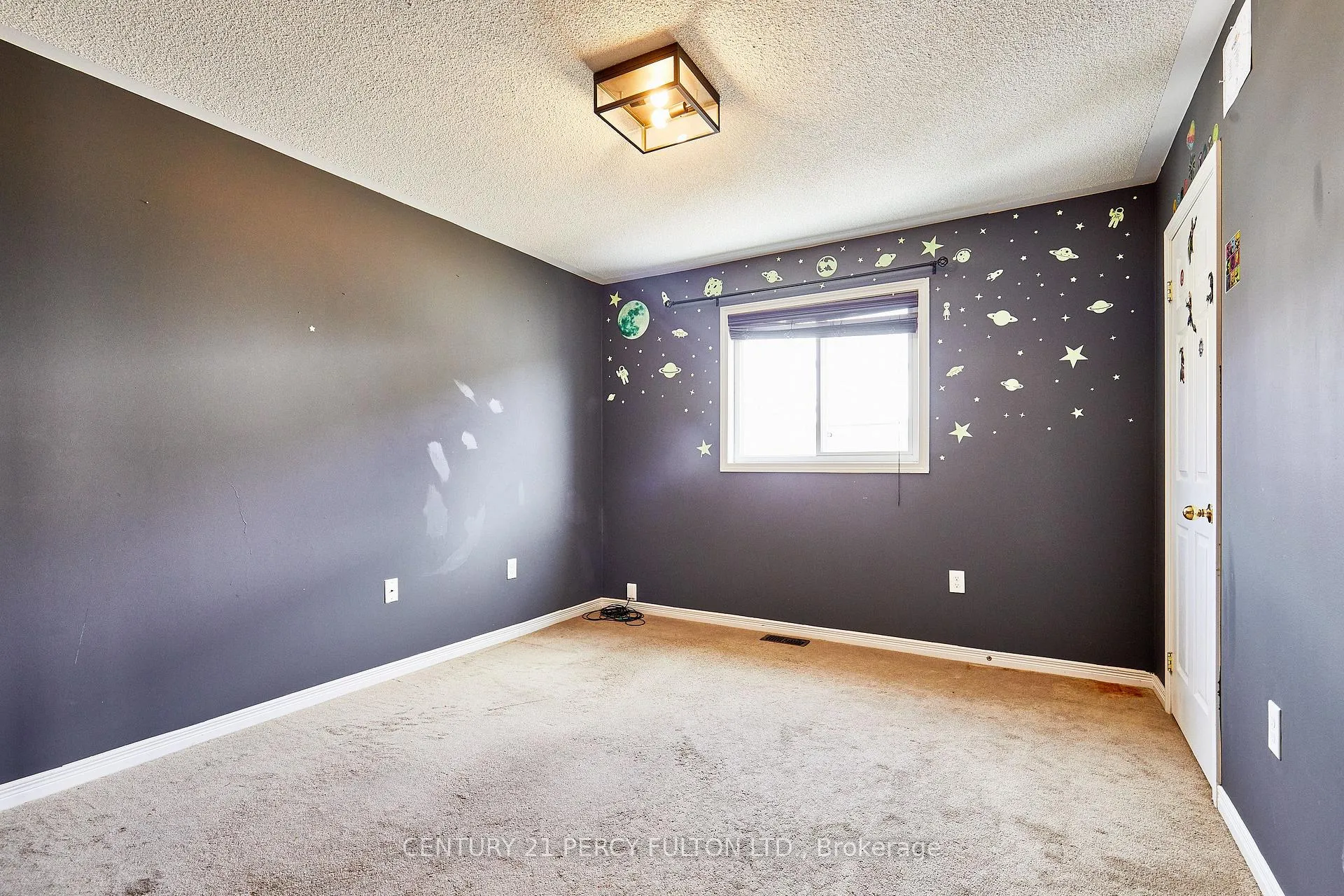 Photo 37 of 91 Laprade Square, Clarington, Bowmanville — HOMEH