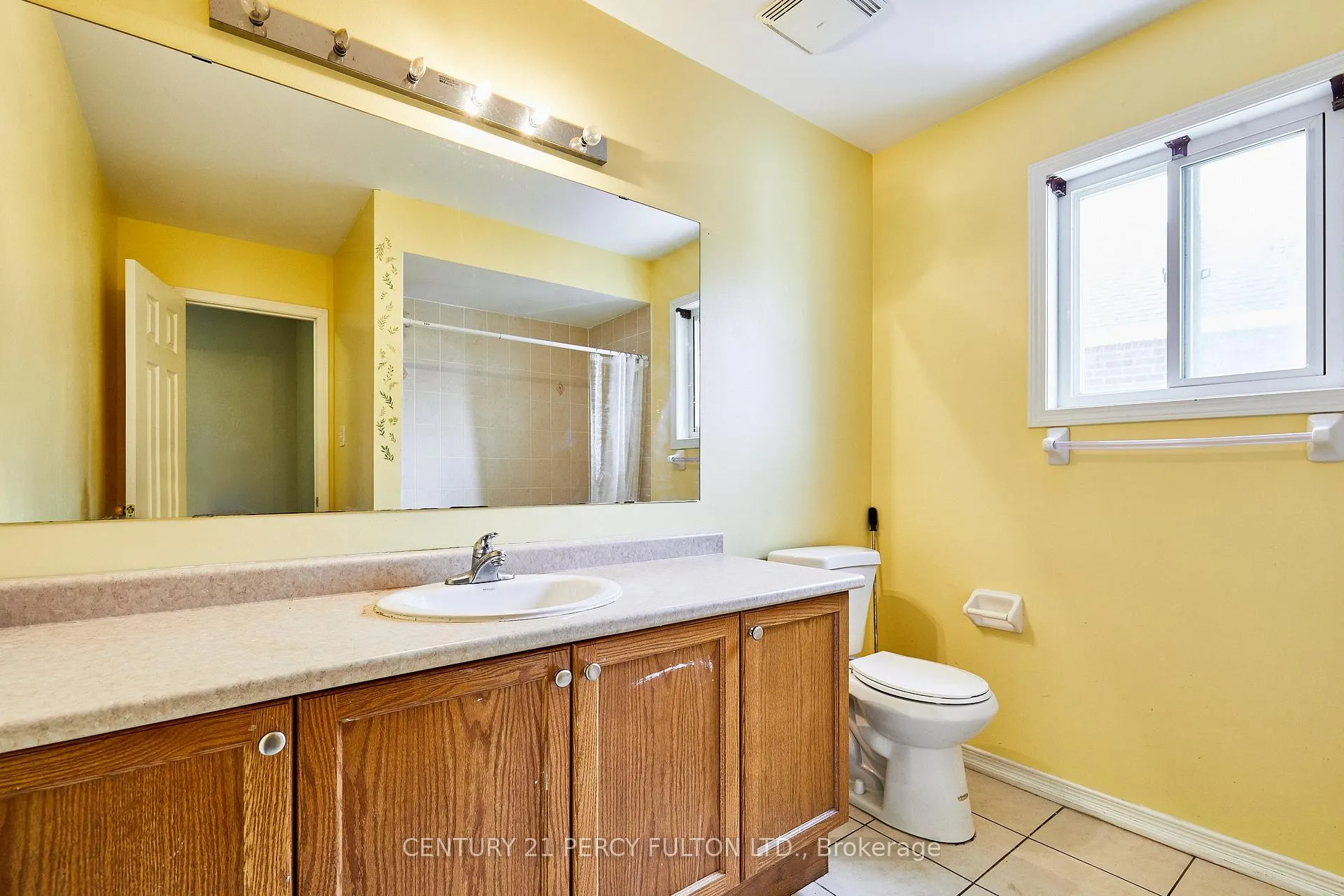 Photo 39 of 91 Laprade Square, Clarington, Bowmanville — HOMEH