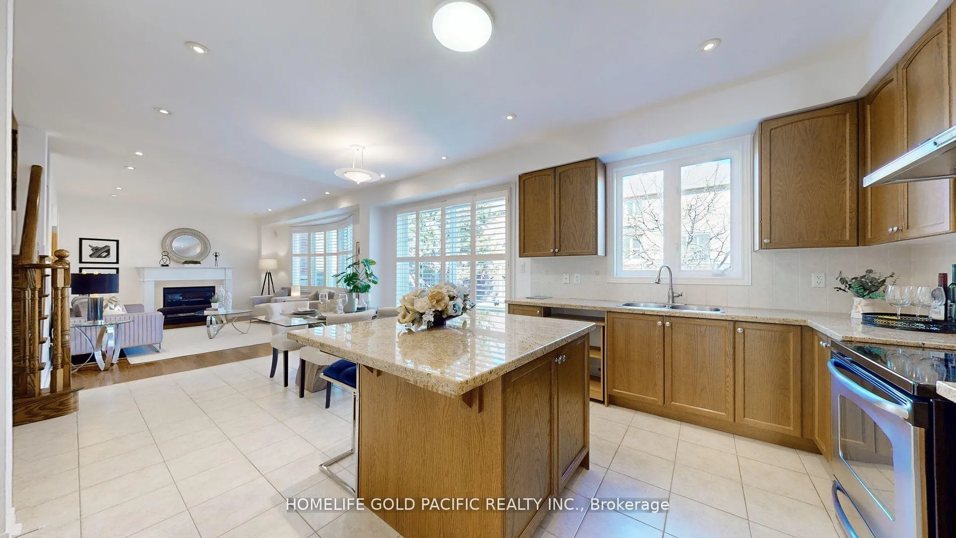 Photo 18 of 24 Earnshaw Drive, Markham, Victoria Square — HOMEH