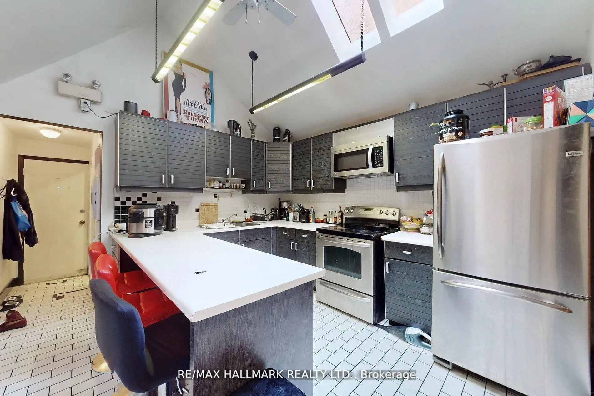Photo 4 of 534 Queen Street E, Toronto, Regent Park — HOMEH